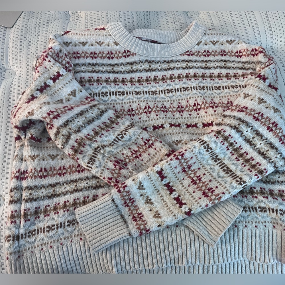 American Eagle Knit Patterned Sweater